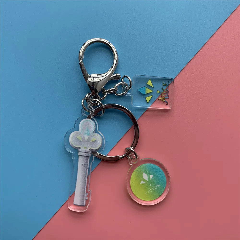 (G)I-DLE Mini Lightstick Acrylic Keychain