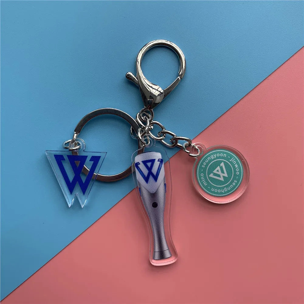 (G)I-DLE Mini Lightstick Acrylic Keychain
