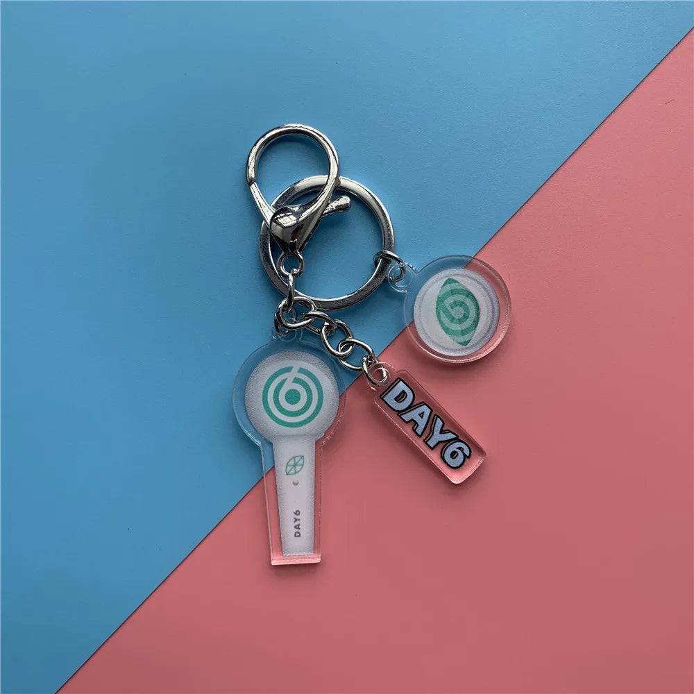 (G)I-DLE Mini Lightstick Acrylic Keychain